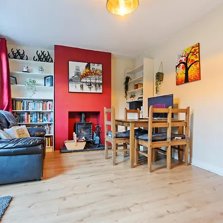 Дом отдыха Long Fire And Wood 4bed House Free Parking 9guests Бристоль